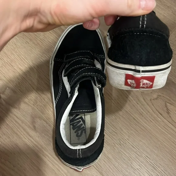 Old Skool Velcro Vans - Picture 2 of 4